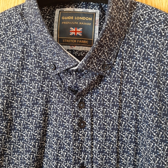 Guide London Premium Range Stretch Button Up Shirt Size Med - Picture 8 of 11